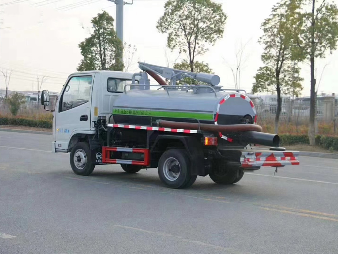 國六凱馬3方吸糞車